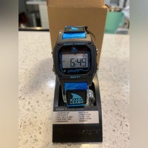 NEW Freestyle Sharkleash Watch